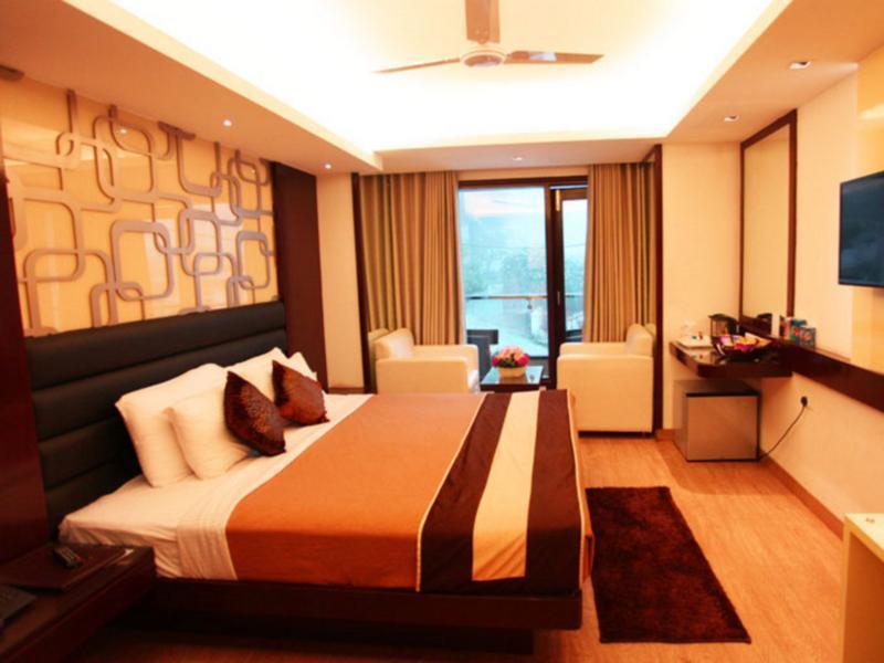 Fabhotel Red Leaf Mall Road Mussoorie Exterior photo
