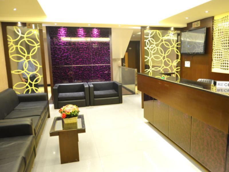Fabhotel Red Leaf Mall Road Mussoorie Exterior photo