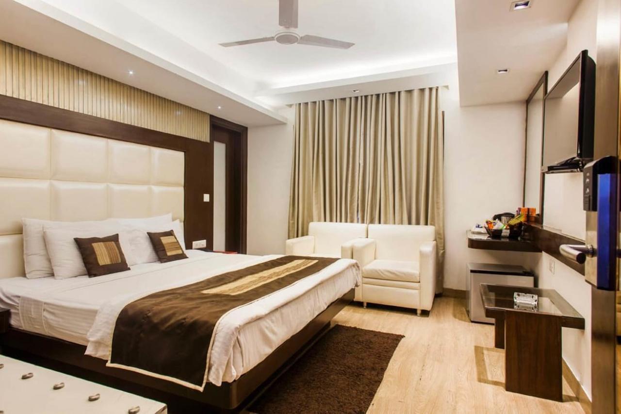 Fabhotel Red Leaf Mall Road Mussoorie Exterior photo
